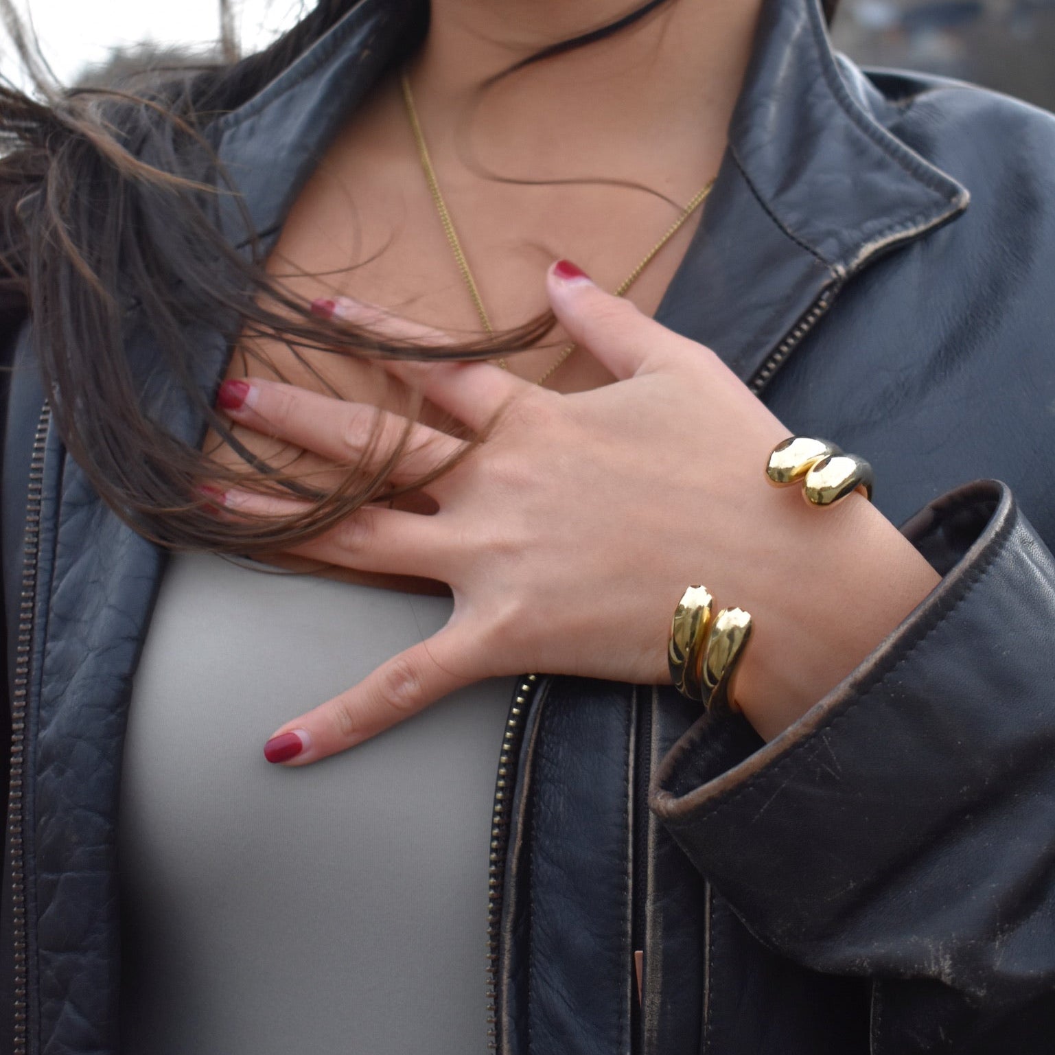 Minimalist Gold Bangle - Everyday Luxury Jewellery